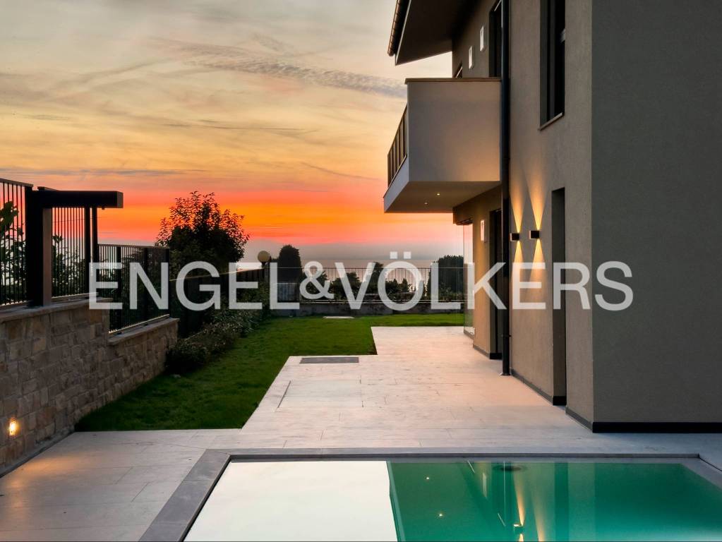casa indipendente in vendita a Lazise