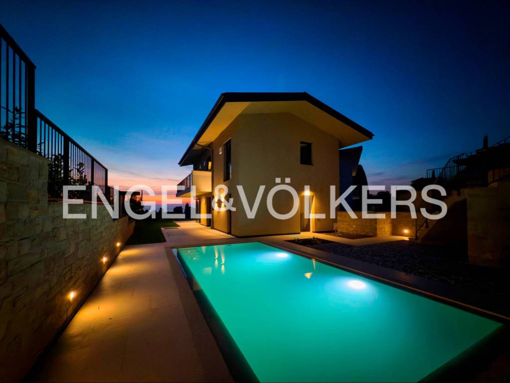 casa indipendente in vendita a Lazise