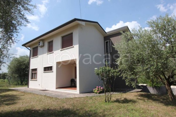 casa indipendente in vendita a Lazise