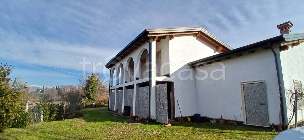 casa indipendente in vendita a Lazise