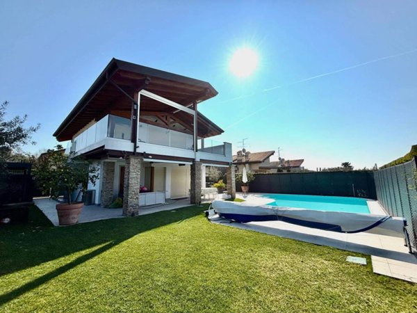 casa indipendente in vendita a Lazise