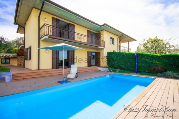 casa indipendente in vendita a Lazise