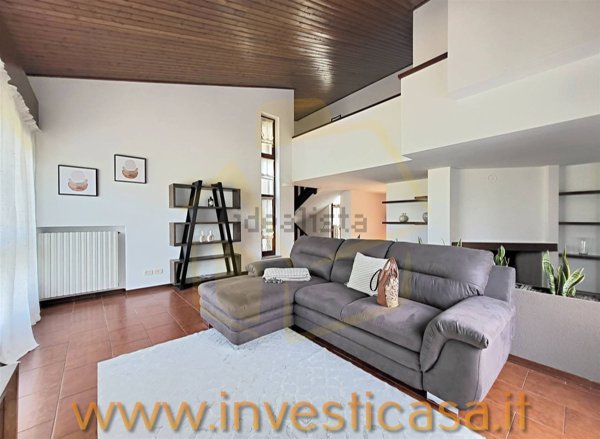 casa indipendente in vendita a Lazise