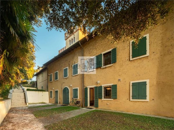 appartamento in vendita a Lazise