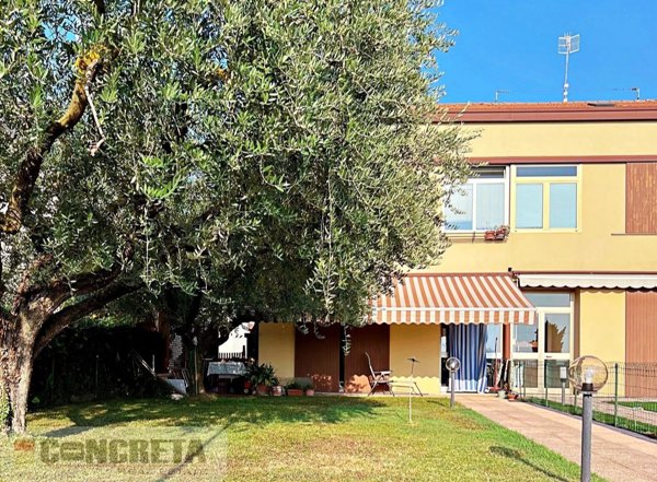 casa indipendente in vendita a Lazise