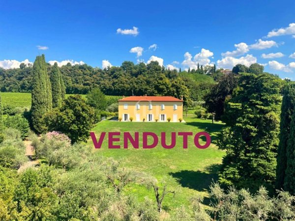 casa indipendente in vendita a Lazise