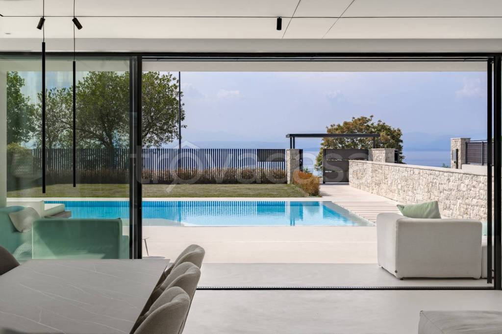 casa indipendente in vendita a Lazise