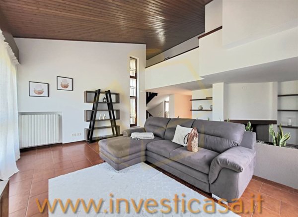 casa indipendente in vendita a Lazise