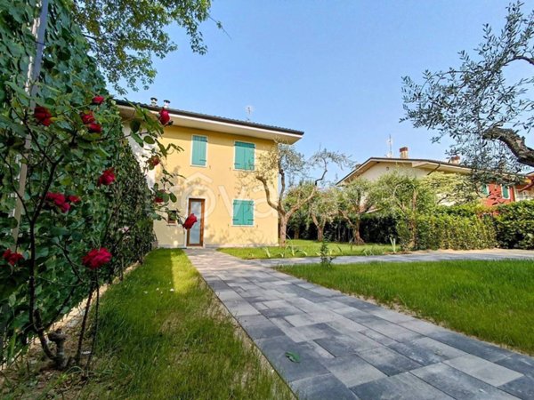 casa indipendente in vendita a Lazise