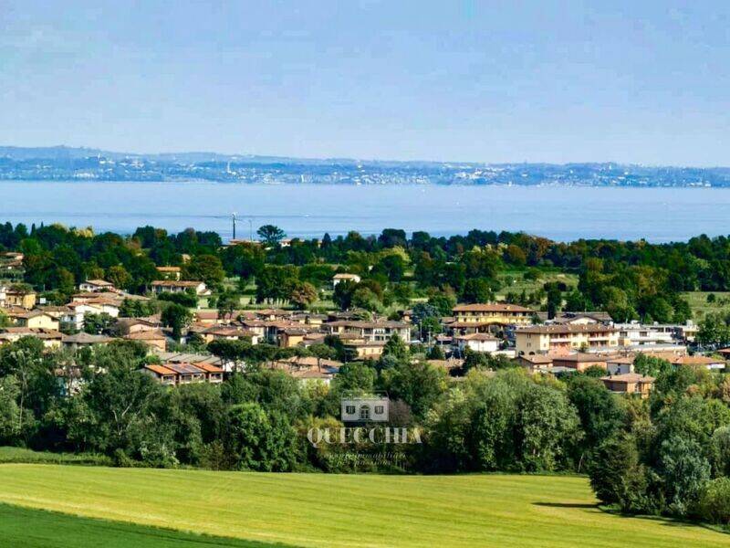 terreno edificabile in vendita a Lazise