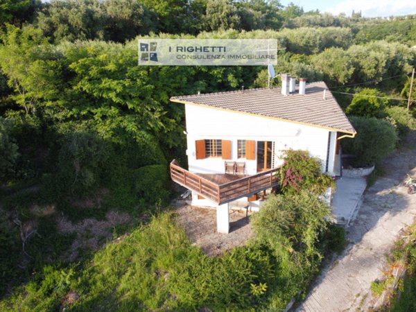 casa indipendente in vendita a Lazise