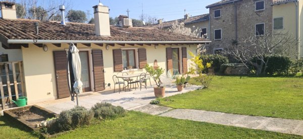 casa indipendente in vendita a Lazise