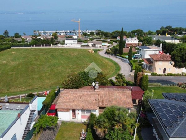 casa indipendente in vendita a Lazise
