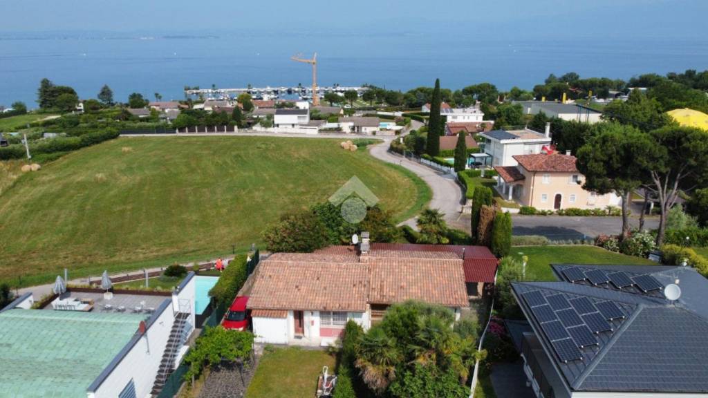 casa indipendente in vendita a Lazise