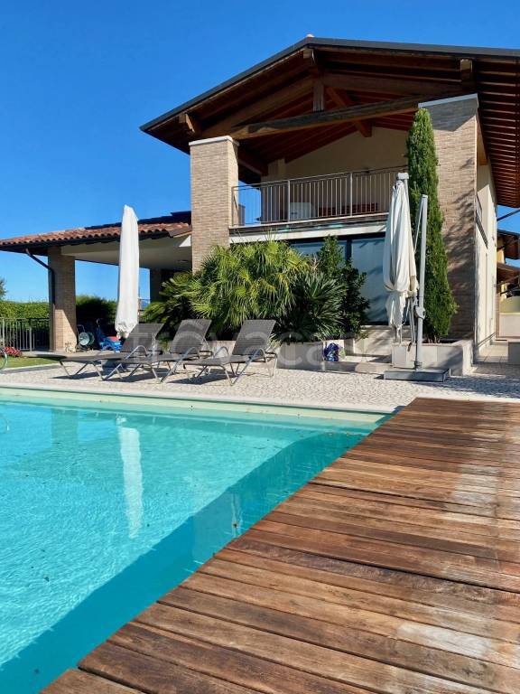 casa indipendente in vendita a Lazise