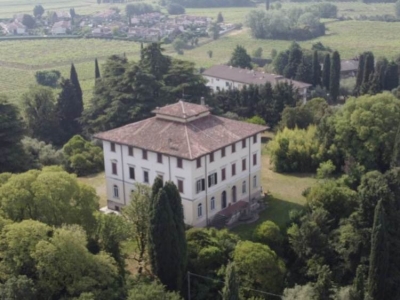 villa in vendita a Lazise