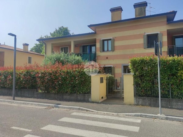 appartamento in vendita a Lazise in zona Pacengo
