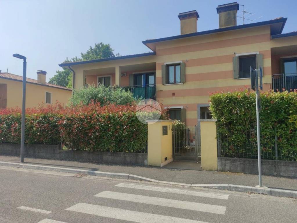 appartamento in vendita a Lazise in zona Pacengo