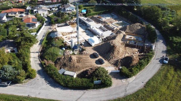 casa indipendente in vendita a Lazise