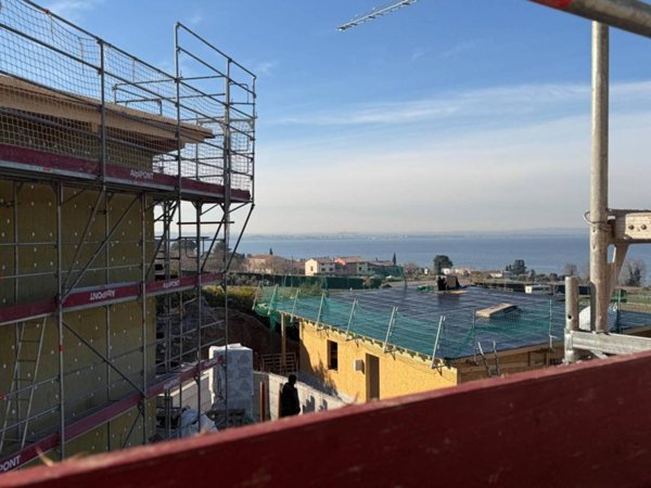 casa indipendente in vendita a Lazise