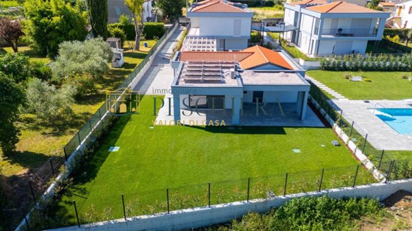 casa indipendente in vendita a Lazise