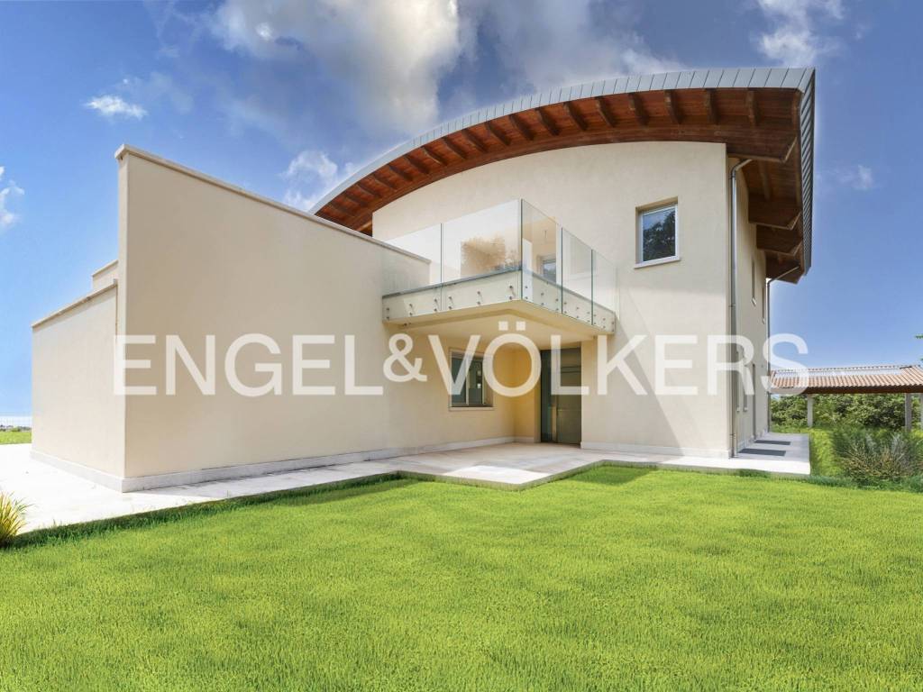 casa indipendente in vendita a Lazise