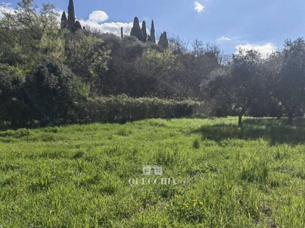 terreno edificabile in vendita a Lazise