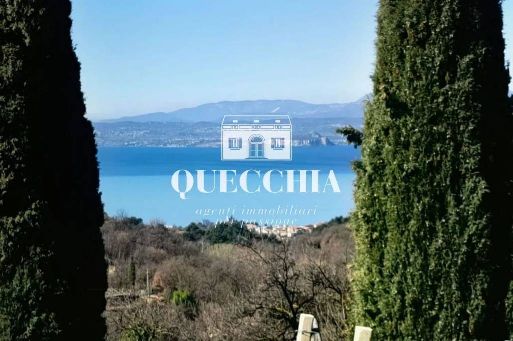 villa in vendita a Lazise
