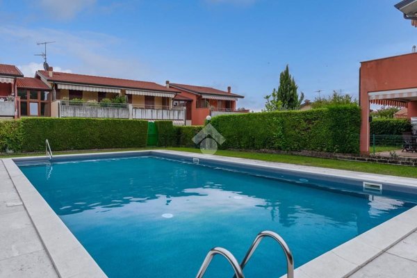 appartamento in vendita a Lazise in zona Colà