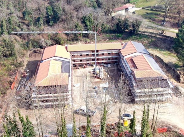 appartamento in vendita a Lazise in zona Colà