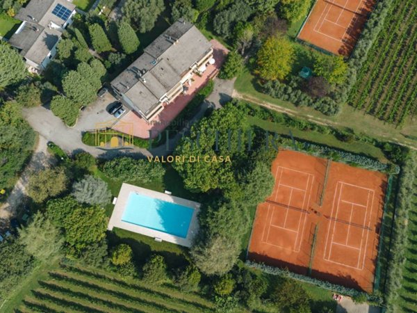 appartamento in vendita a Lazise in zona Colà