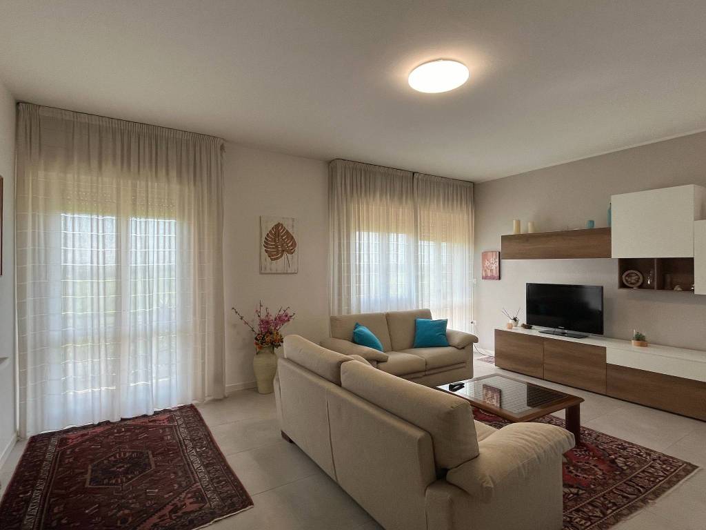 appartamento in vendita a Lazise in zona Colà