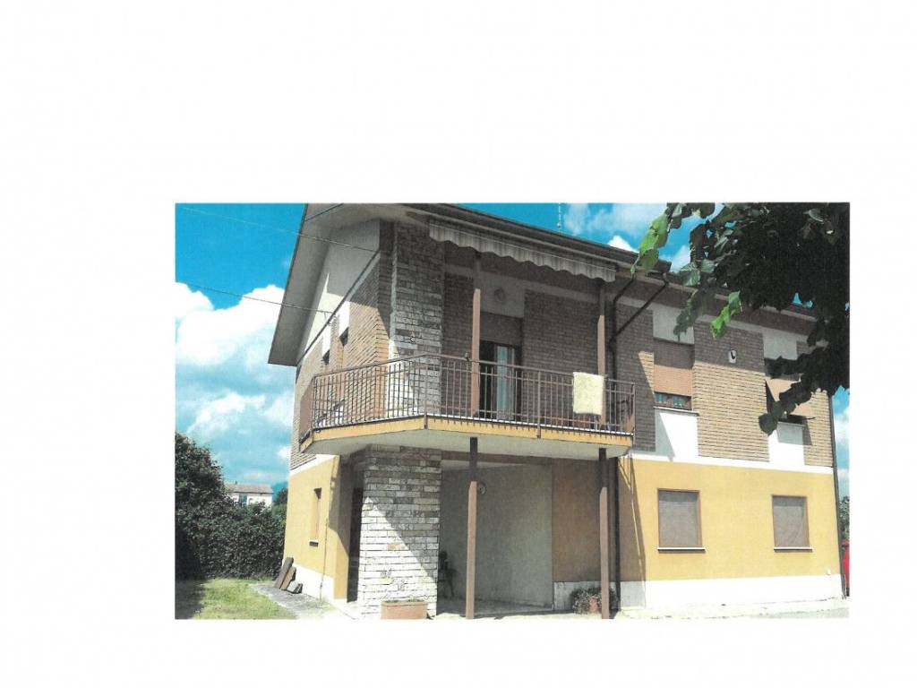 casa indipendente in vendita a Lazise in zona Pacengo