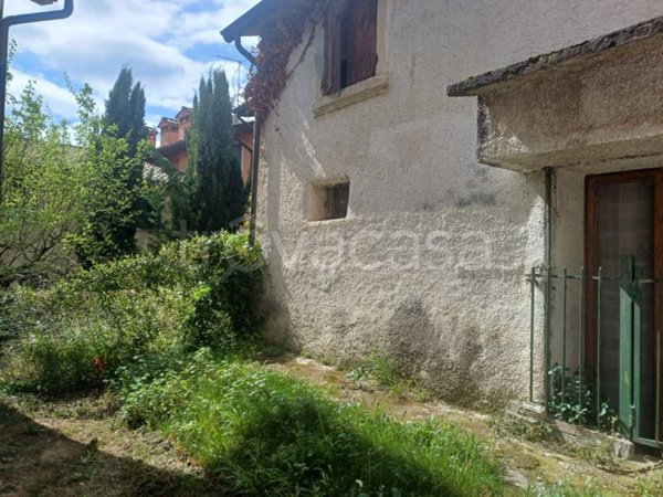 casa indipendente in vendita a Lazise