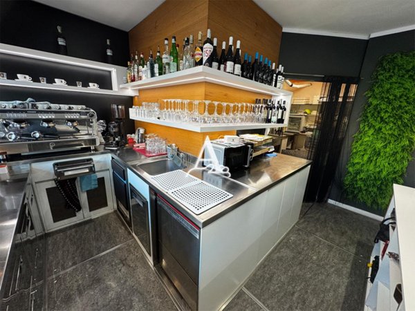 negozio in vendita a Lazise