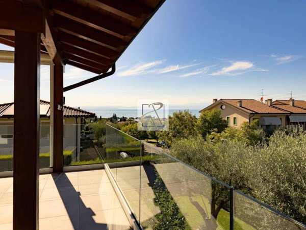 casa indipendente in vendita a Lazise