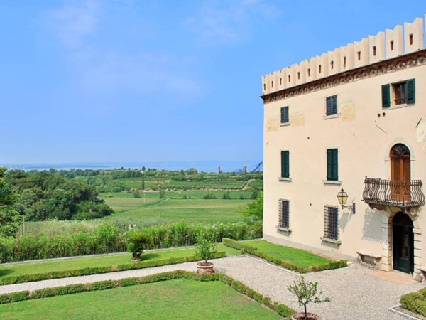 appartamento in vendita a Lazise in zona Colà