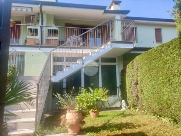 appartamento in vendita a Lazise in zona Colà