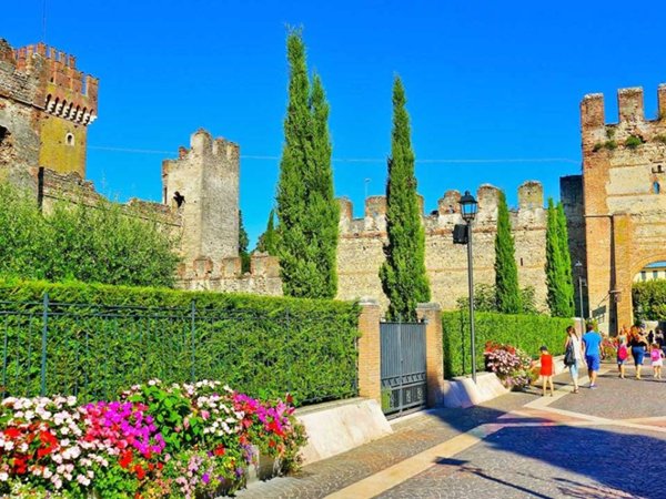 casa indipendente in vendita a Lazise