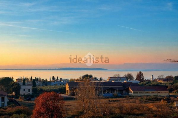 casale in vendita a Lazise