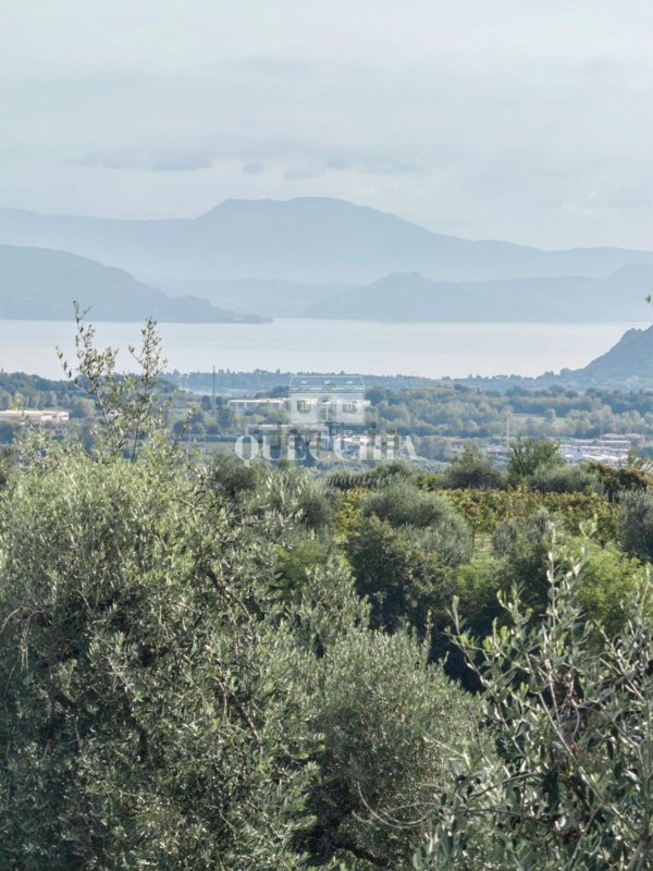 villa in vendita a Lazise