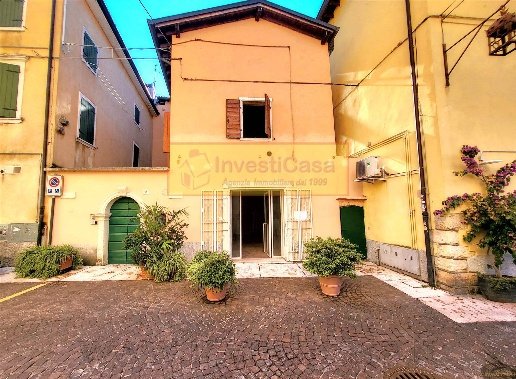 casa indipendente in vendita a Lazise