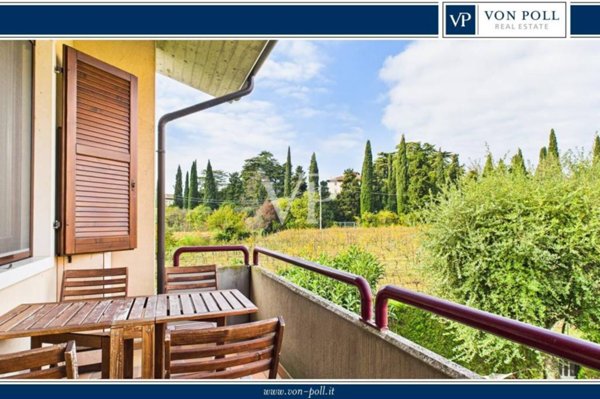 appartamento in vendita a Lazise in zona Colà