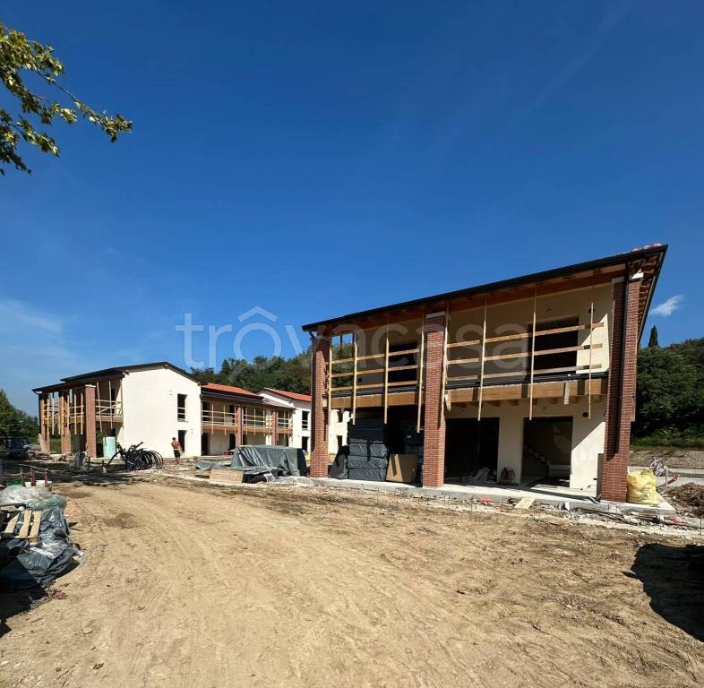 appartamento in vendita a Lazise in zona Colà