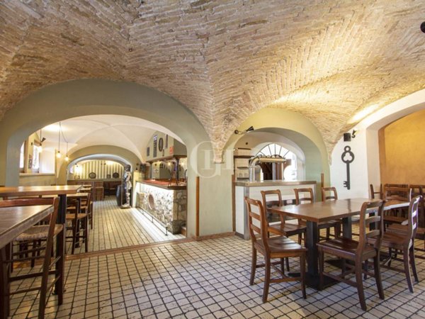 negozio in vendita a Lazise in zona Pacengo