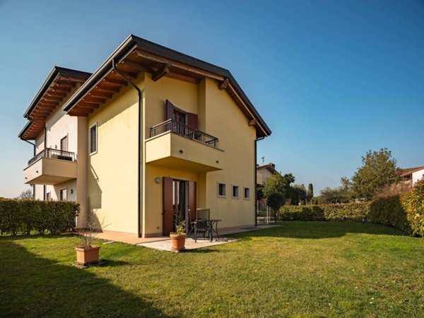casa indipendente in vendita a Lazise