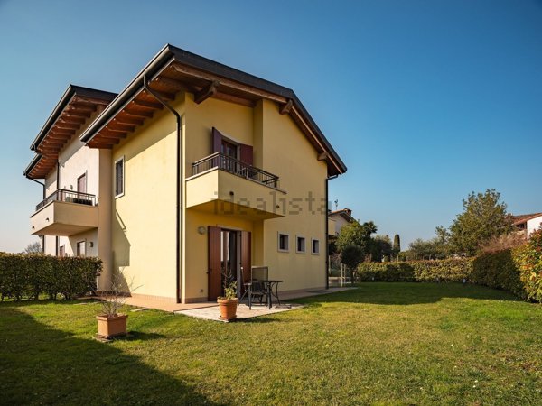 casa indipendente in vendita a Lazise