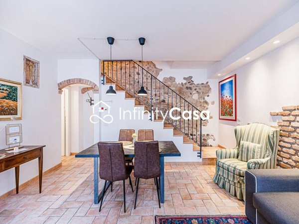 appartamento in vendita a Lazise in zona Colà