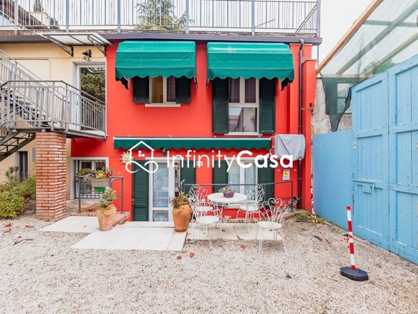 appartamento in vendita a Lazise in zona Colà