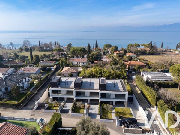 casa indipendente in vendita a Lazise in zona Pacengo